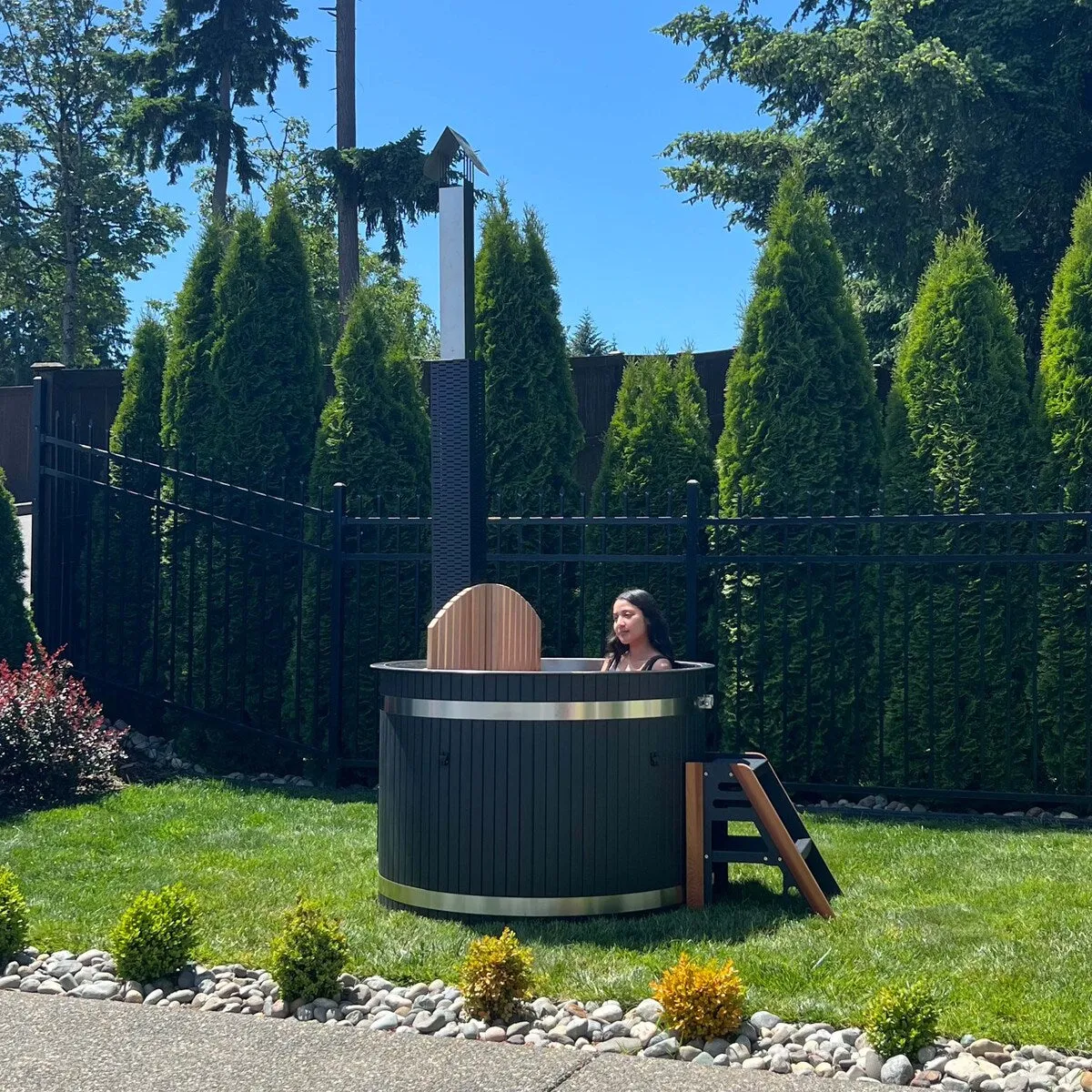 ALEKO 3-5 People Stainless Steel Hot Tub & Cold Plunge Tub Wood-Fired Heater