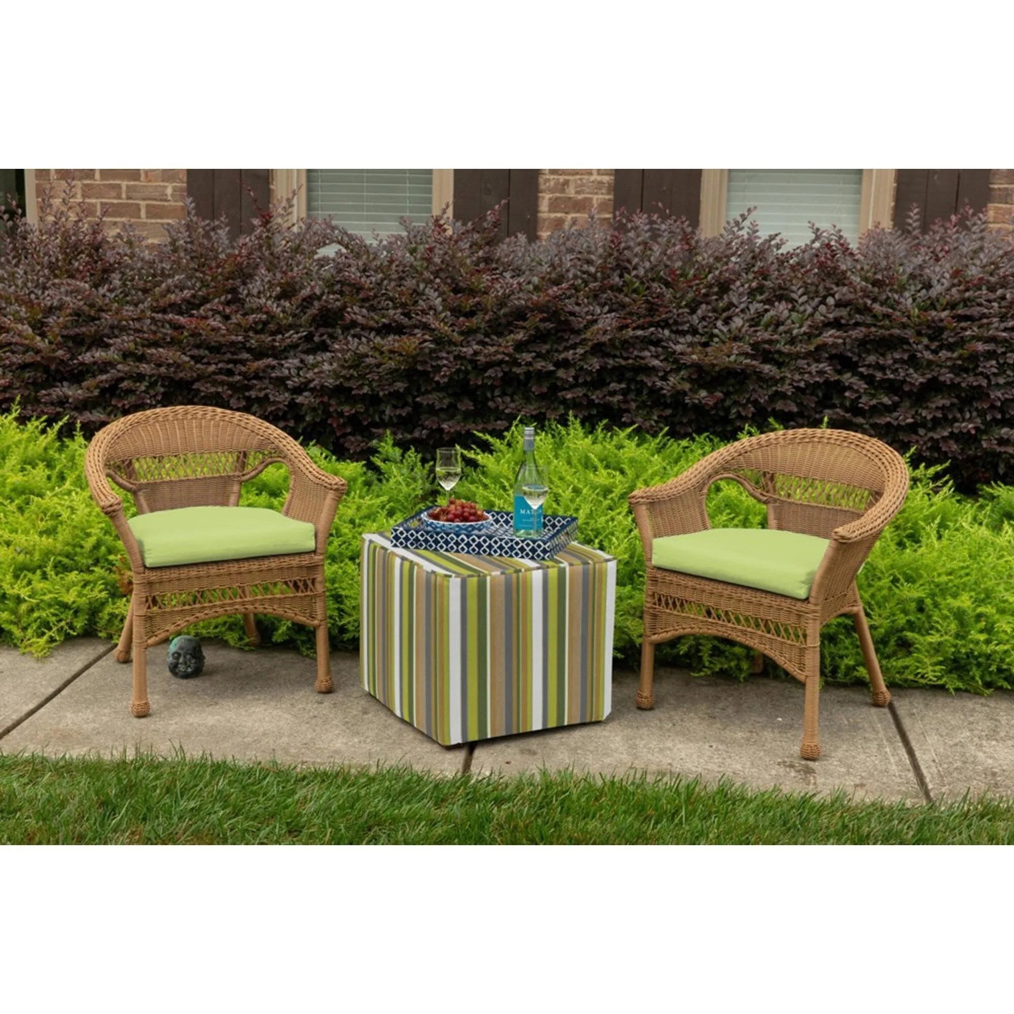 Casual Cushion Solid 1-Piece Outdoor Wicker Seat Pad. 18W x 18L