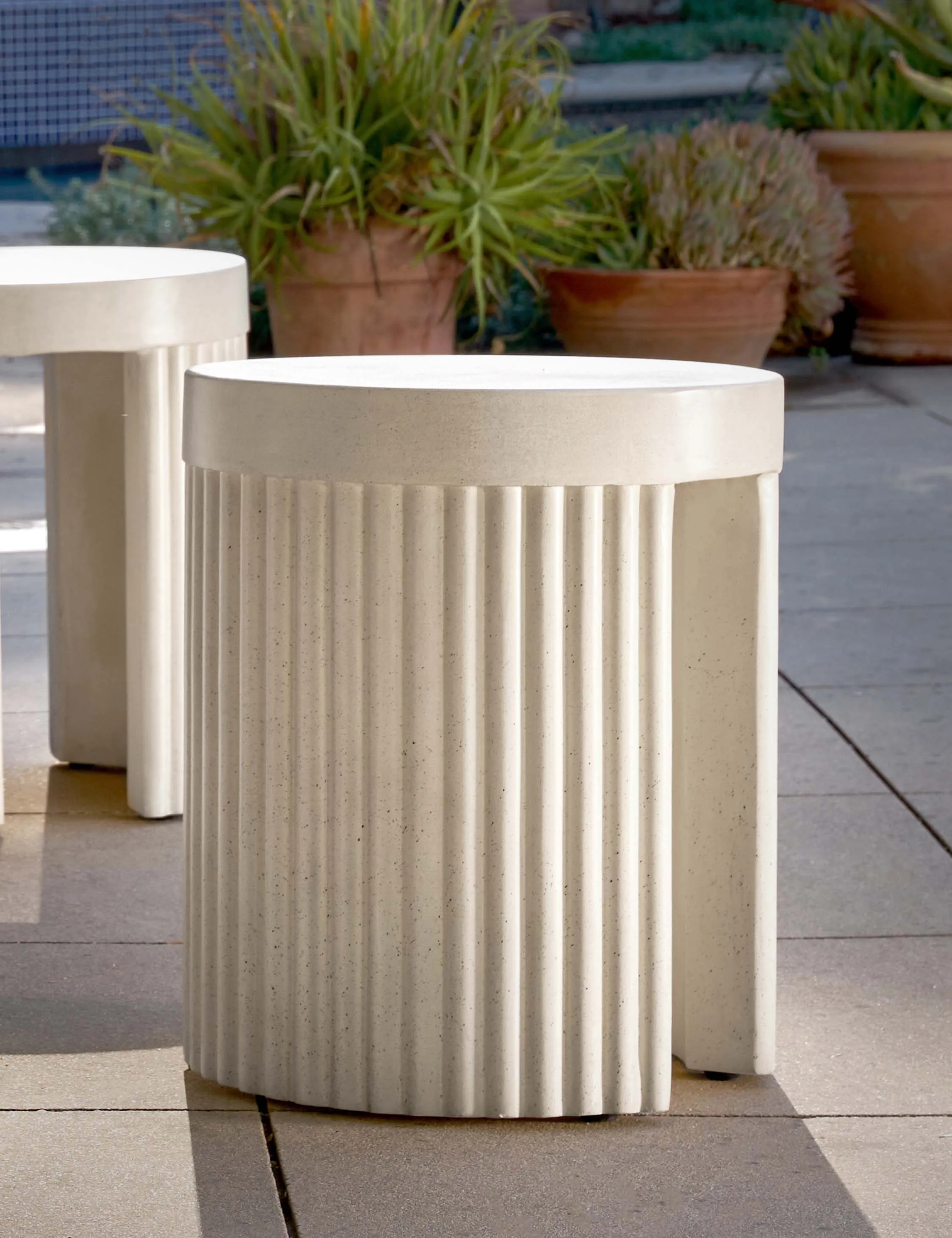 Lelia Indoor / Outdoor Stool