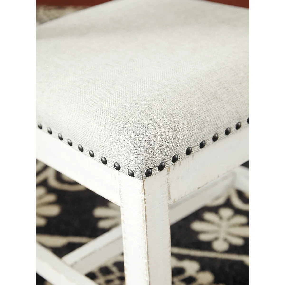Signature Design by Ashley Valebeck Brown/White/Beige 5-Piece Dining Package