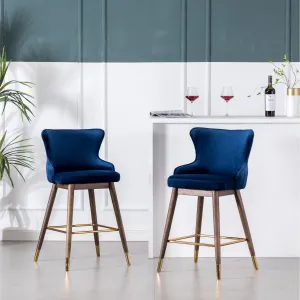 Stylish Velvet Upholstered Armchair with Tufted Back and Wooden Legs. a Perfect Addition to Any Living Room or Bedroom.